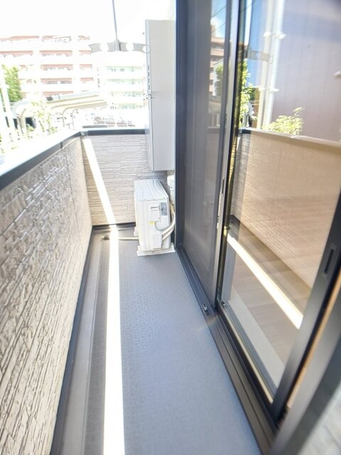 カーサモデルノ南摂津 ベランダ