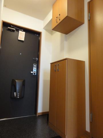 エトワール新在家 玄関