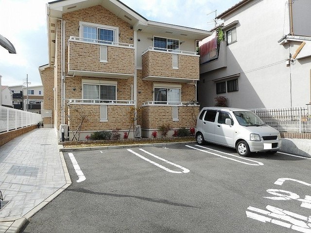 カルム 駐車場