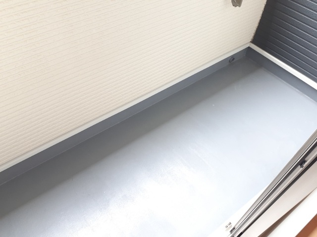 プレジェーネ　一津屋 ベランダ