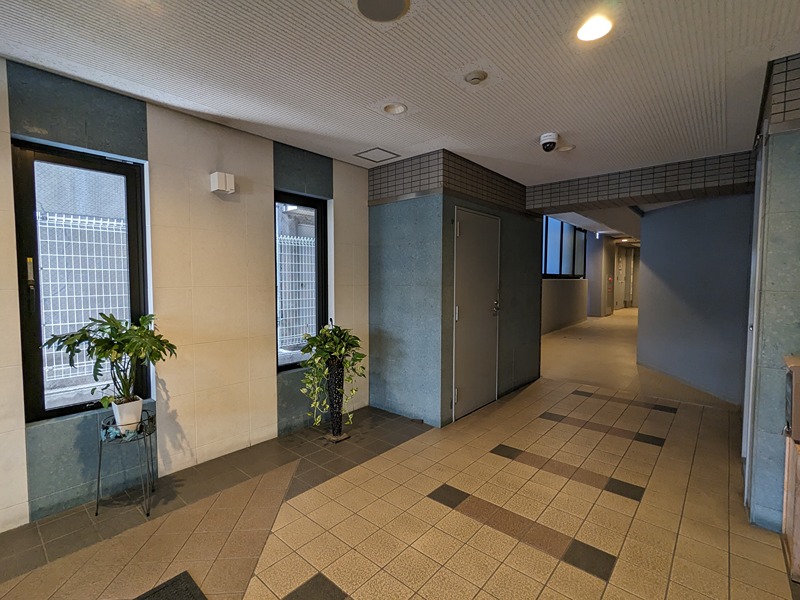 エスリード吹田駅前 ロビー