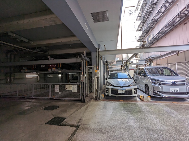 エスリード吹田駅前 駐車場