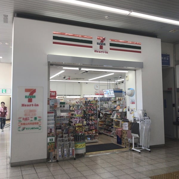 エスリード吹田駅前 コンビニ