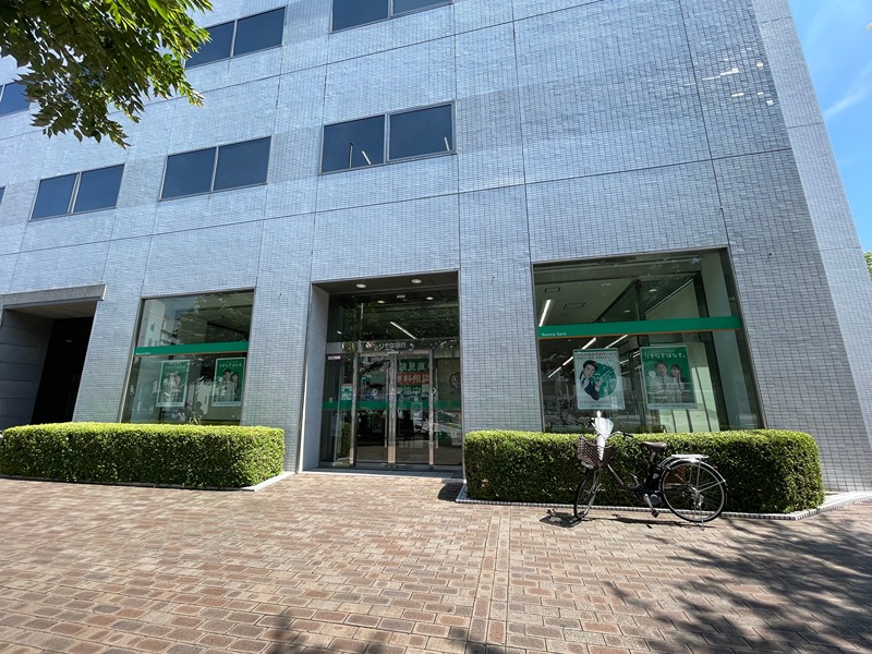 エスリード大阪梅田WEST 銀行