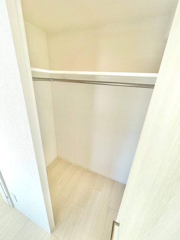 エスリード泉 外堀通 収納