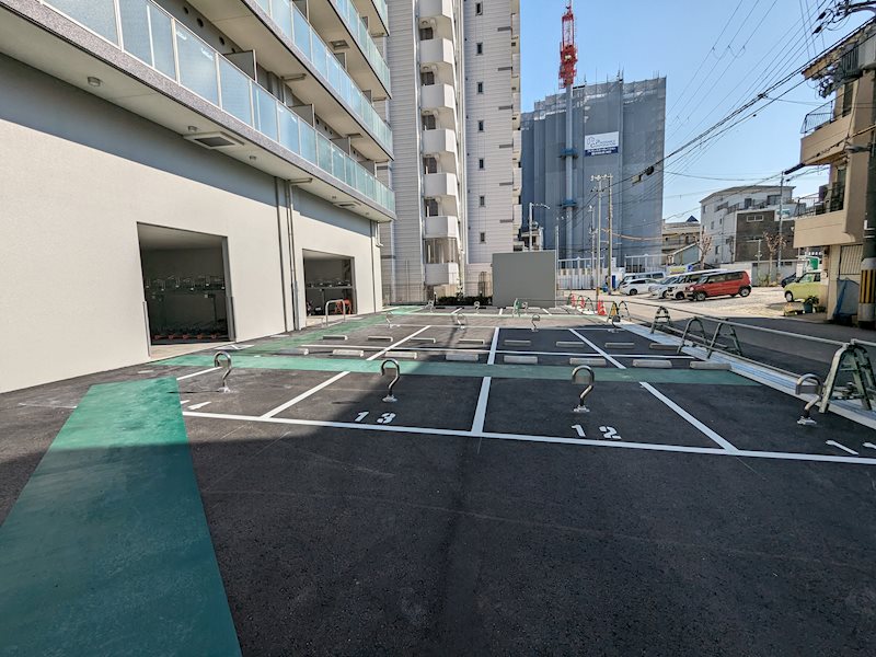 エスリード大阪リエート 駐車場
