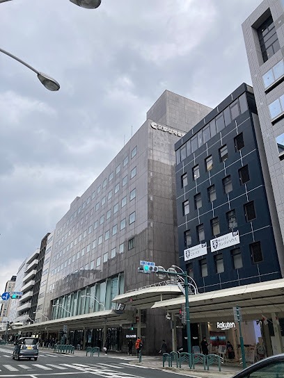 エスリード四条河原町 銀行