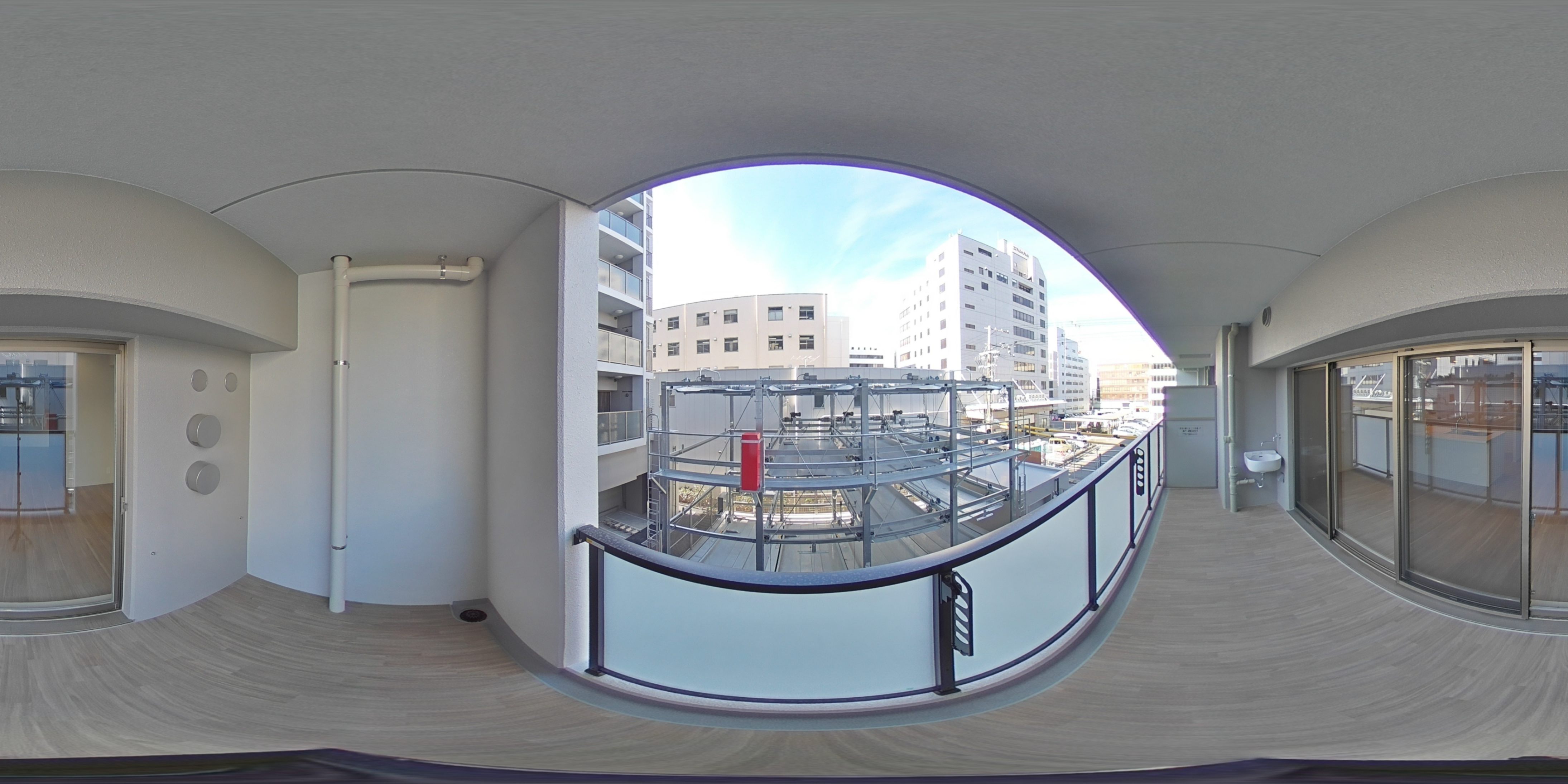 エスリード箕面船場阪大前 ベランダ