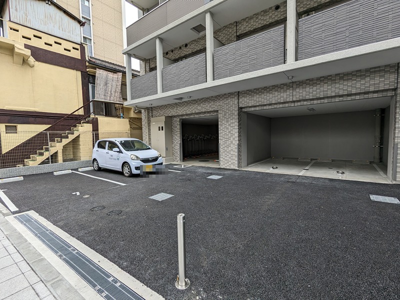 エスリード大阪リブレ 駐車場