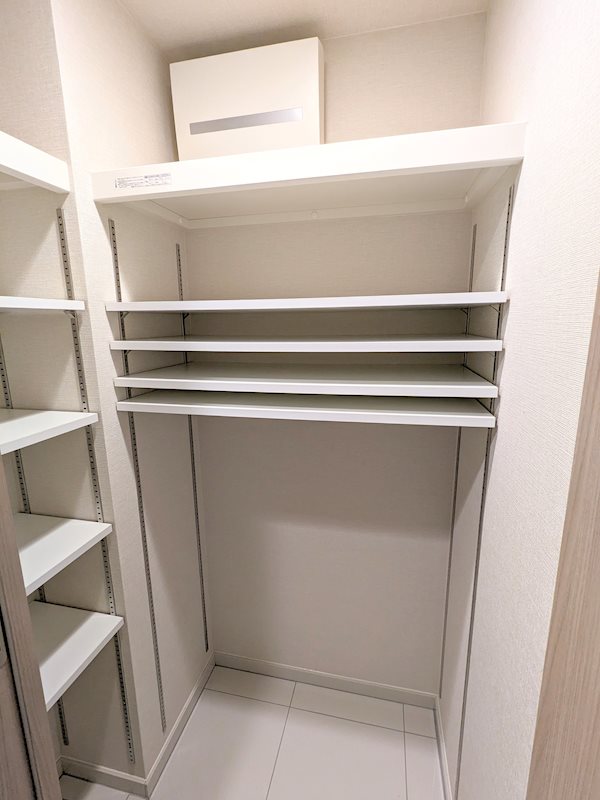 エスリード大津におの浜セントラル 収納