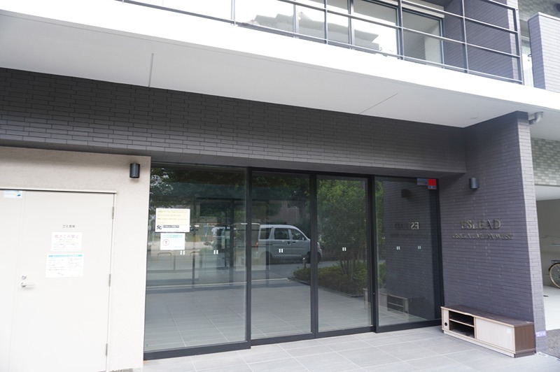 エスリード大阪梅田WEST エントランス