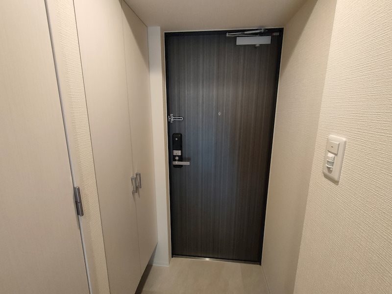 エスリード大阪梅田WEST 玄関
