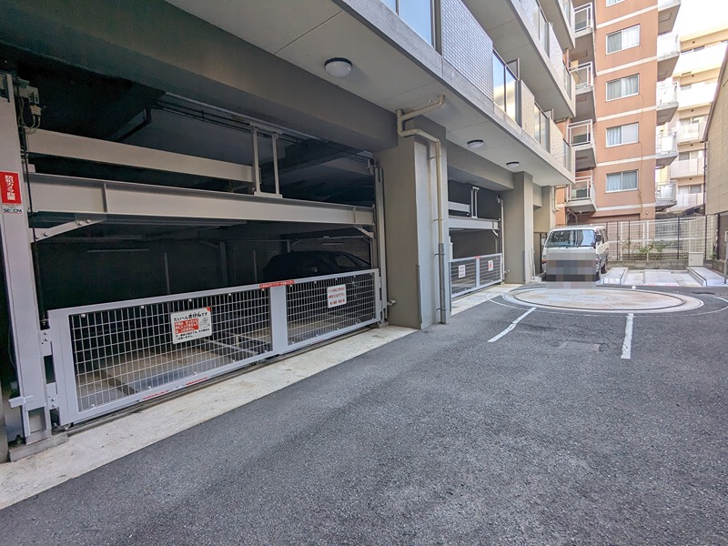 エスリード烏丸五条駅前 駐車場
