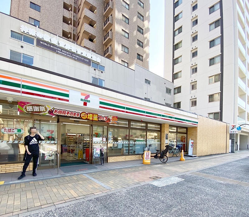 エスリード烏丸五条駅前 コンビニ