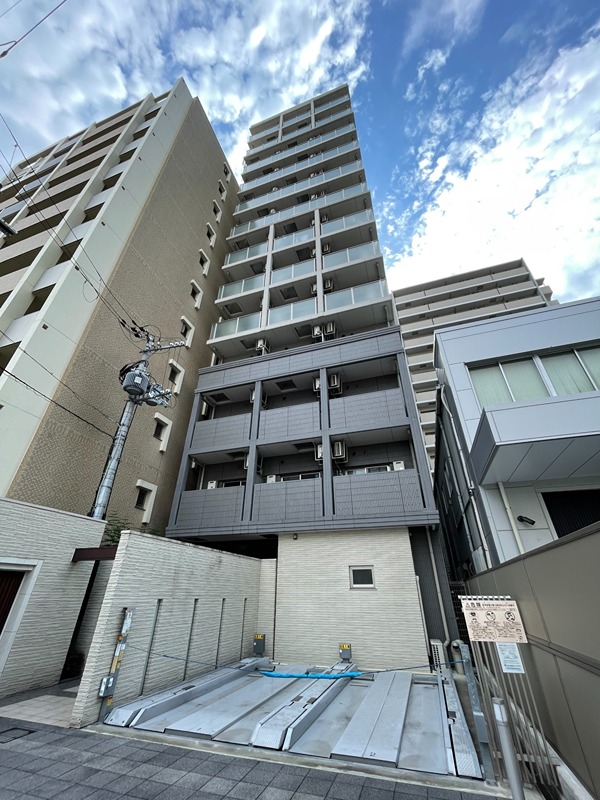 エスリード江坂広芝町 外観