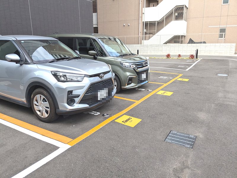 エスリード ザ・グラン天六 駐車場