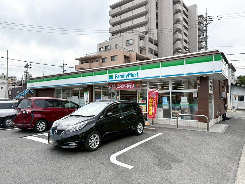 エスプレイス名古屋神宮前 コンビニ