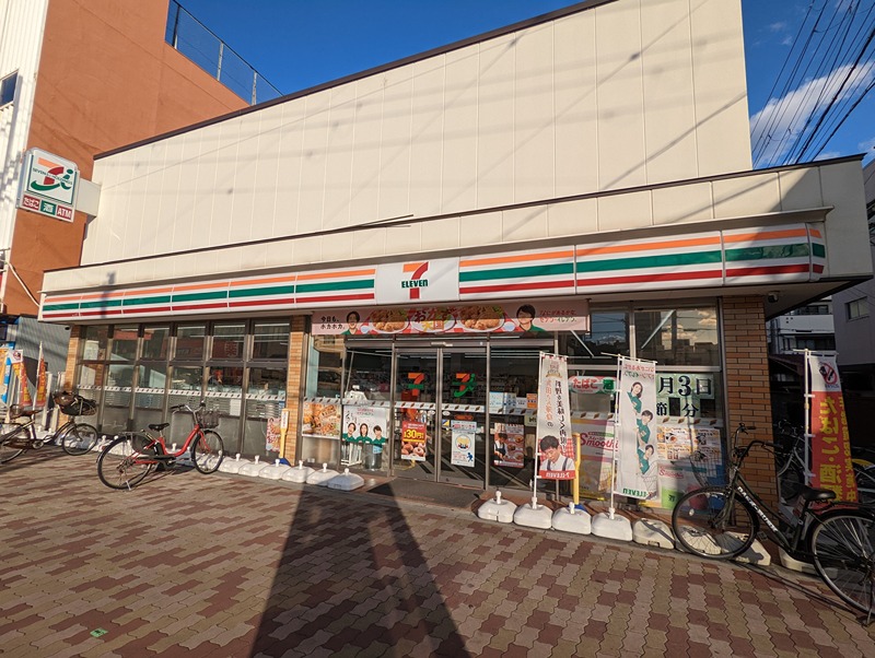 エスリード大阪城EAST コンビニ