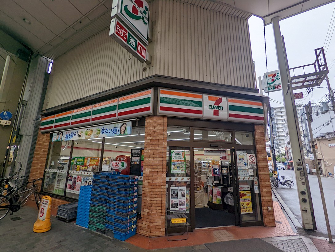 エスリード大阪NEXUS コンビニ