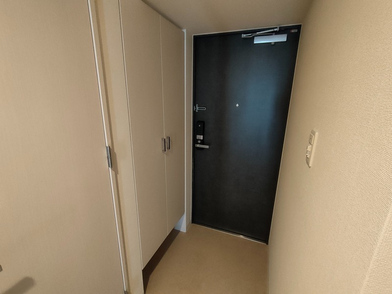 エスリード大阪上本町グリーズ 玄関