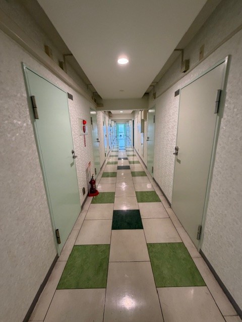 力行会館　 玄関