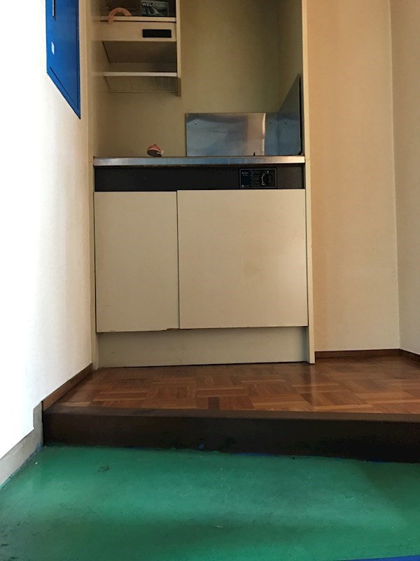 アベニュー都 玄関