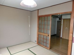 愛知県名古屋市千種区松軒２丁目12-14 ベッドルーム