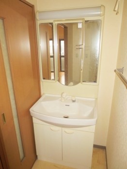 愛知県名古屋市瑞穂区中根町３丁目 洗面所