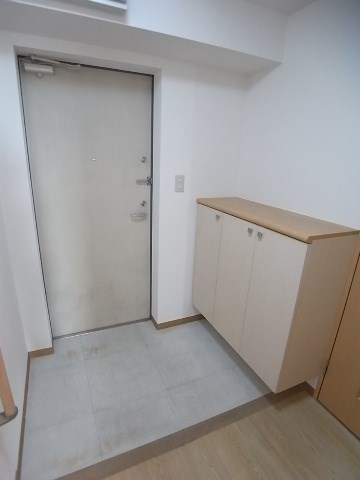 愛知県名古屋市熱田区白鳥町 玄関