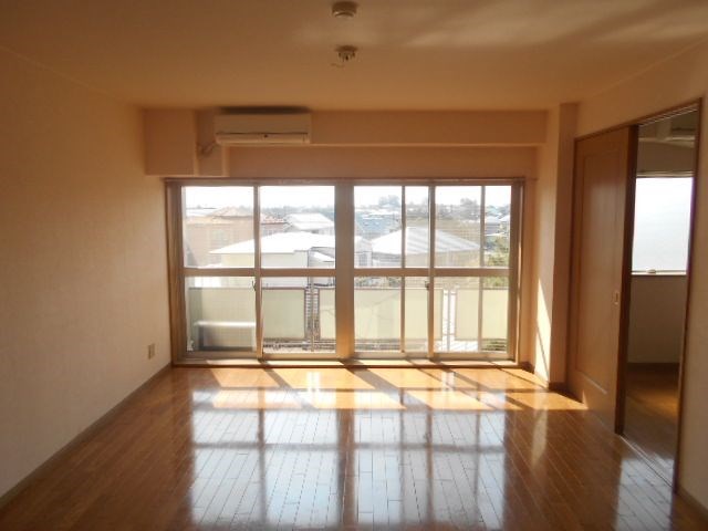 愛知県名古屋市瑞穂区南山町 リビング