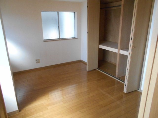 愛知県名古屋市瑞穂区南山町 ベッドルーム