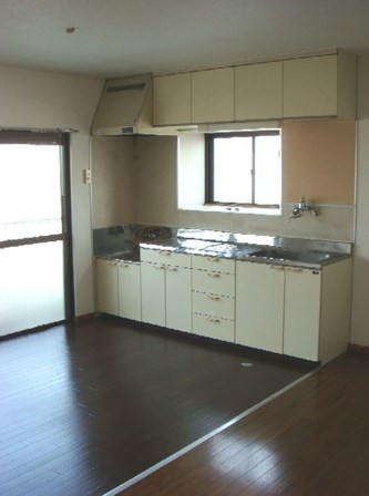 愛知県名古屋市西区浄心２丁目 リビング
