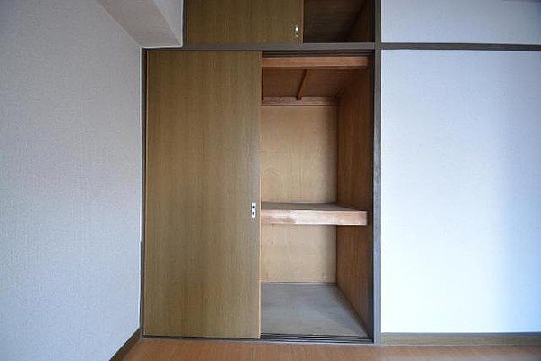 愛知県名古屋市千種区内山３丁目 収納