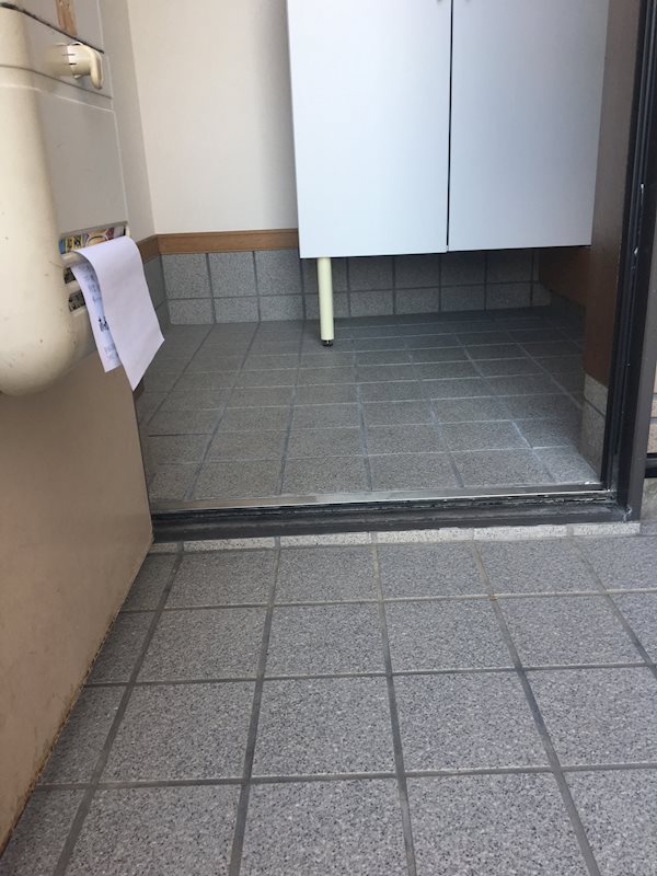 愛知県西春日井郡豊山町豊場中之町 玄関