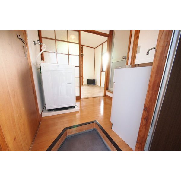 愛知県名古屋市千種区城山新町２丁目 玄関