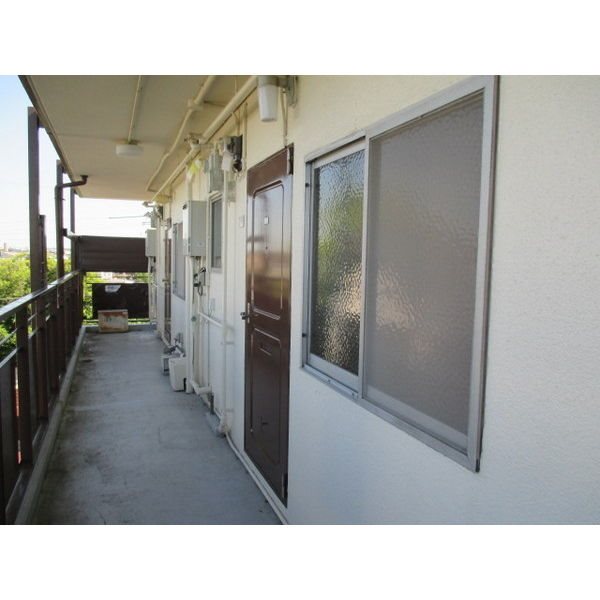愛知県名古屋市千種区月ケ丘１丁目 玄関