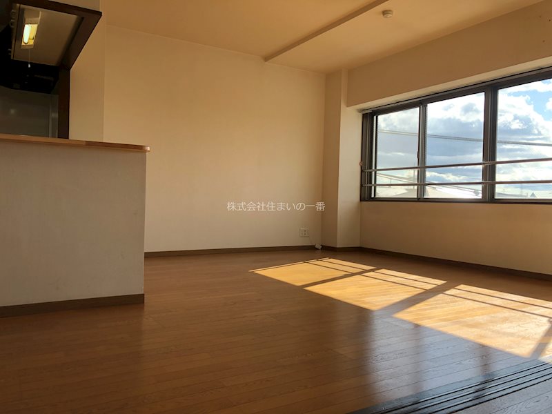 愛知県名古屋市名東区貴船１丁目 リビング