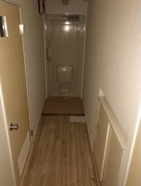 愛知県名古屋市千種区内山３丁目 玄関