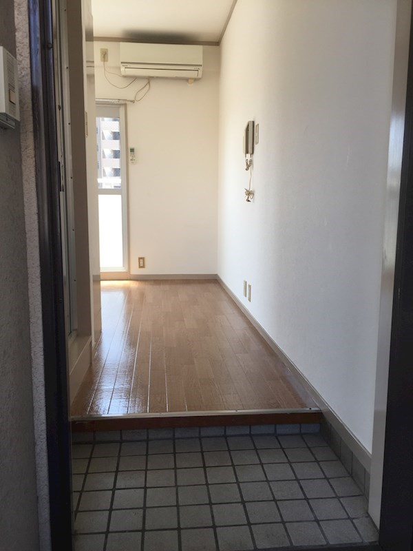 愛知県名古屋市東区代官町 玄関
