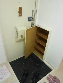愛知県名古屋市南区観音町８丁目 玄関