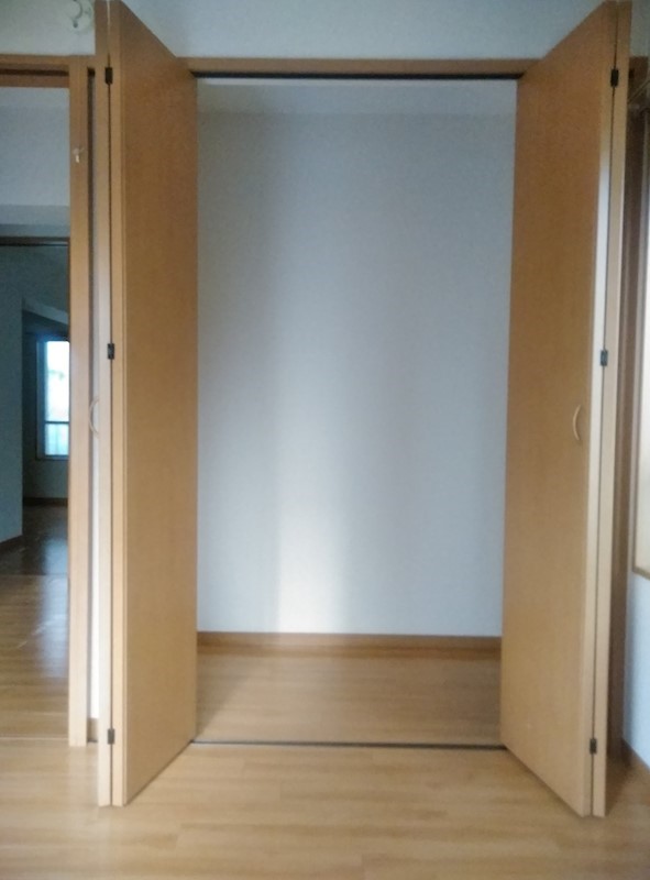 愛知県名古屋市東区泉３丁目 収納