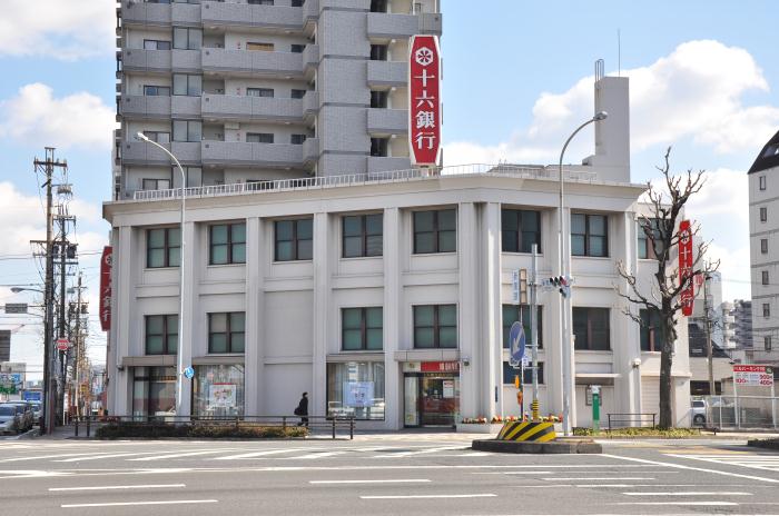 愛知県名古屋市千種区田代町蝮池上 銀行