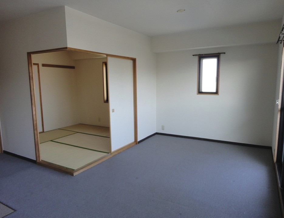 愛知県名古屋市中区新栄１丁目 リビング