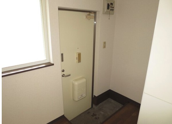 愛知県名古屋市守山区東山町 玄関
