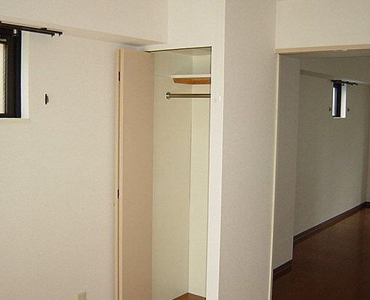 愛知県名古屋市中区千代田３丁目 リビング