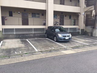 コーポ香流橋 駐車場
