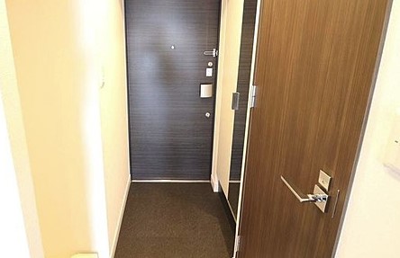 愛知県名古屋市中村区本陣通４丁目 玄関