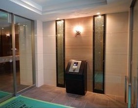 愛知県名古屋市中区丸の内２丁目 エントランス