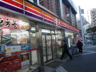 愛知県名古屋市中区丸の内２丁目 コンビニ