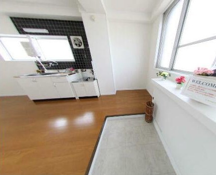 愛知県名古屋市千種区茶屋坂通１丁目 玄関